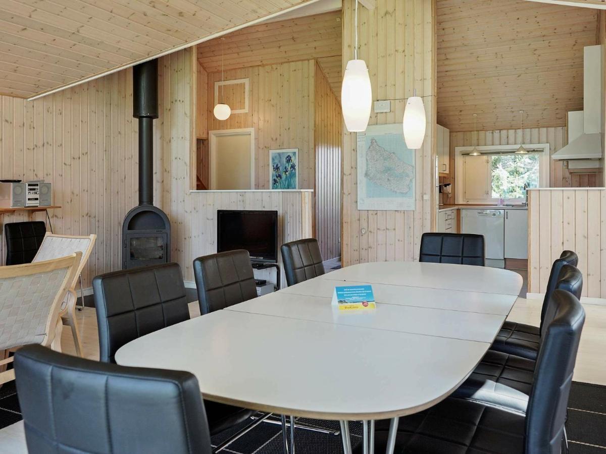 12 Person Holiday Home In Aakirkeby Vester Somarken Eksteriør billede