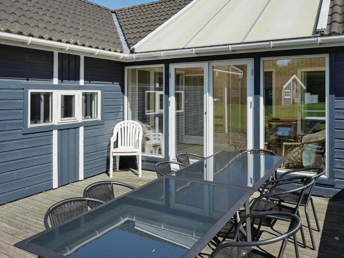 12 Person Holiday Home In Aakirkeby Vester Somarken Eksteriør billede