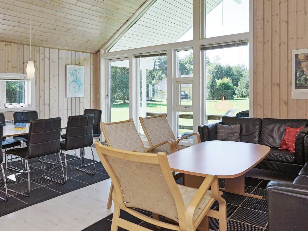12 Person Holiday Home In Aakirkeby Vester Somarken Eksteriør billede