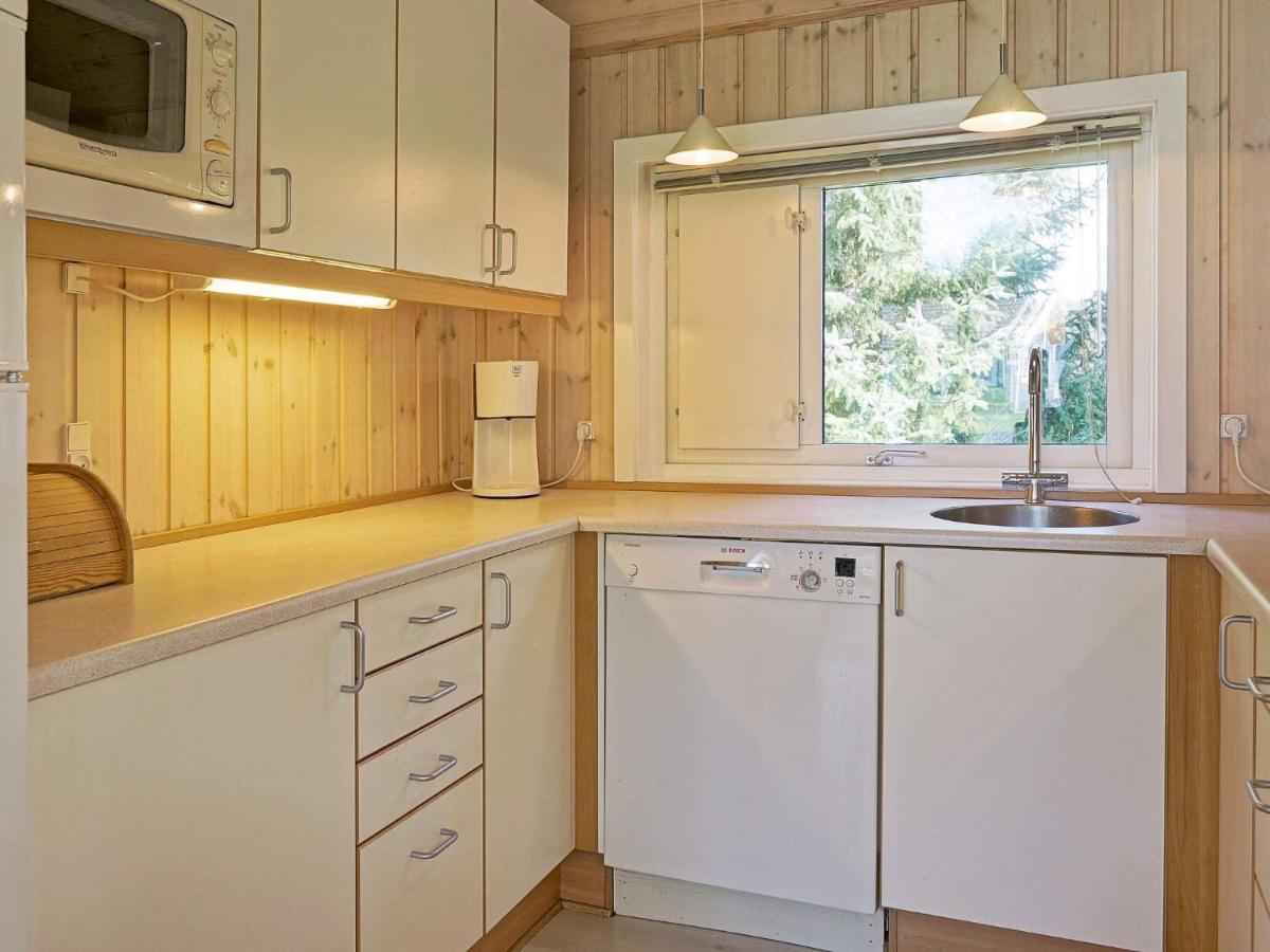 12 Person Holiday Home In Aakirkeby Vester Somarken Eksteriør billede
