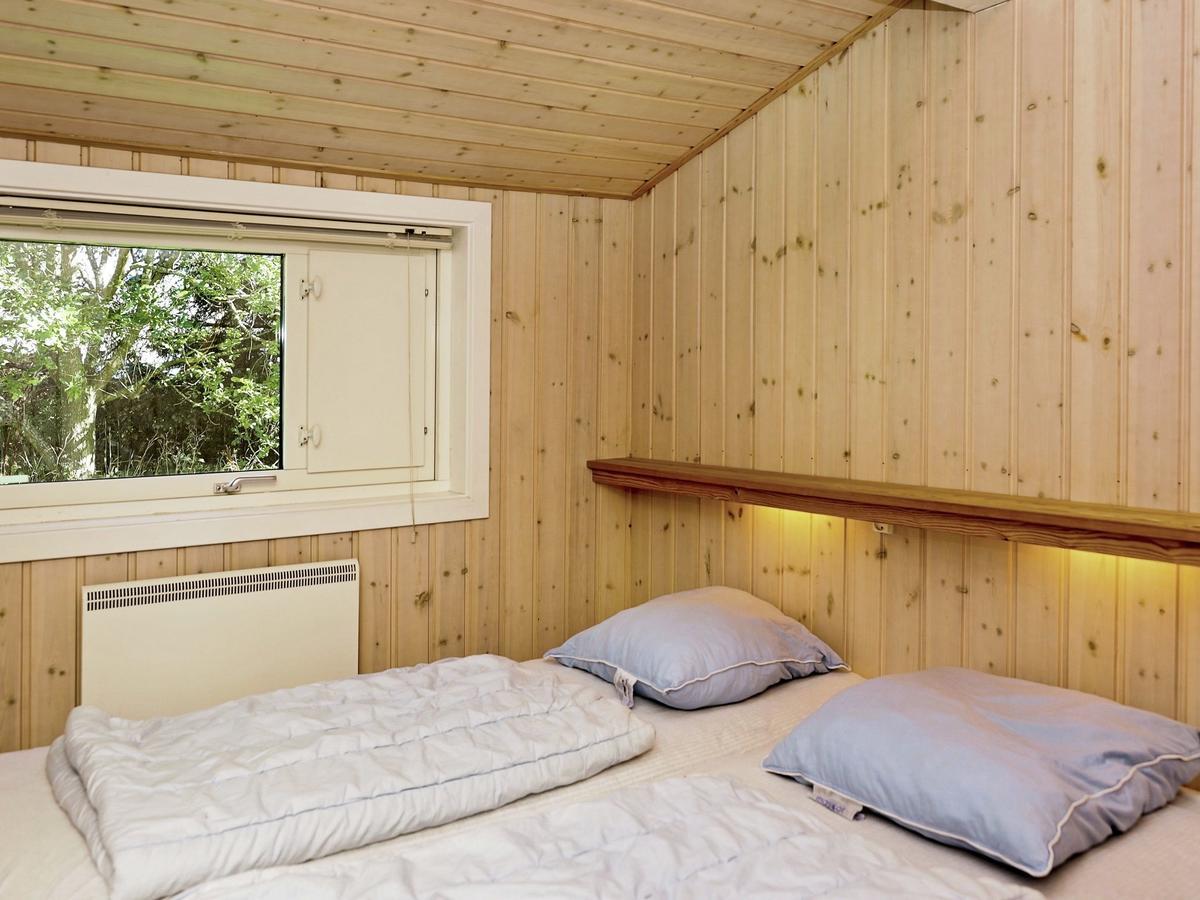 12 Person Holiday Home In Aakirkeby Vester Somarken Eksteriør billede